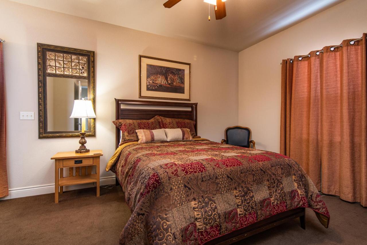 Two Bedroom Villa In The Heart Of Branson! Екстериор снимка