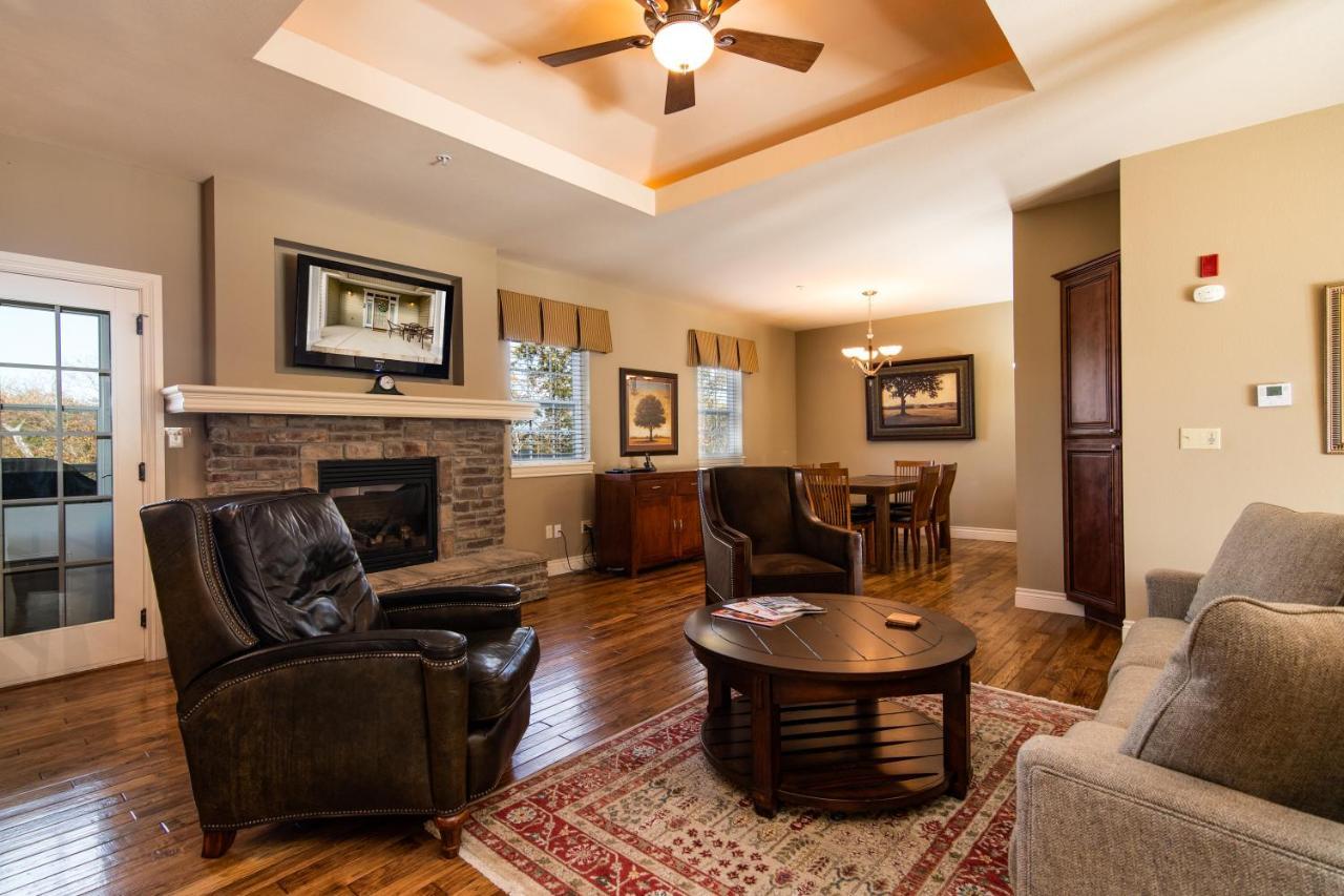 Two Bedroom Villa In The Heart Of Branson! Екстериор снимка