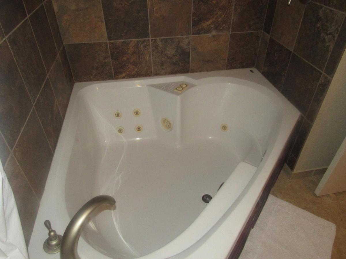 Two Bedroom Villa In The Heart Of Branson! Екстериор снимка